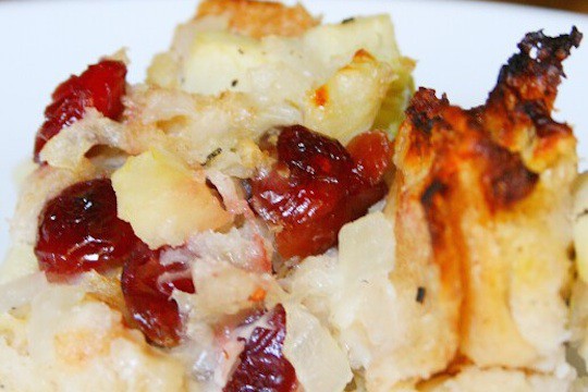 Comte-Apple-Cranberry-Stuffing-540x360