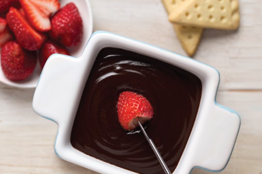Crème Fraîche and Semi-Sweet Chocolate Fondue