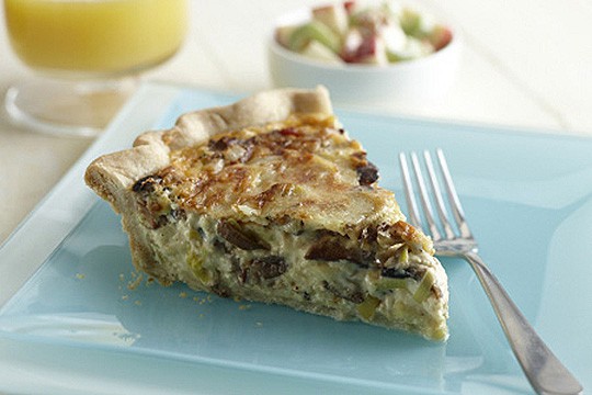 Gruyère, Mushroom, Leek, and Bacon Quiche 540x360