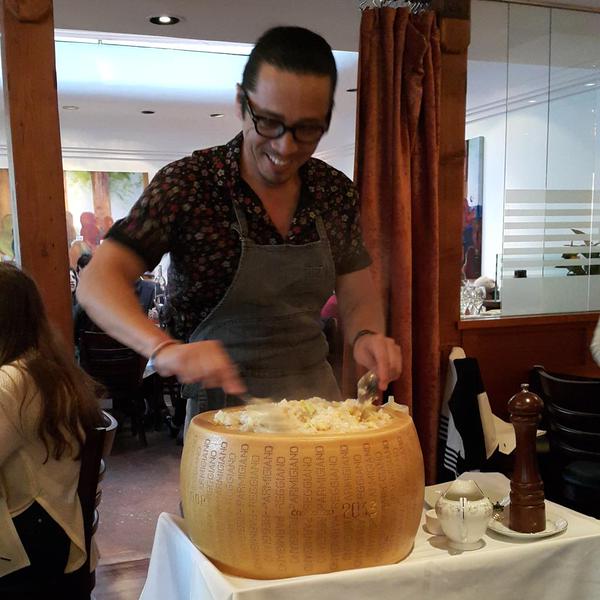 Sho Kamio making tableside risotto