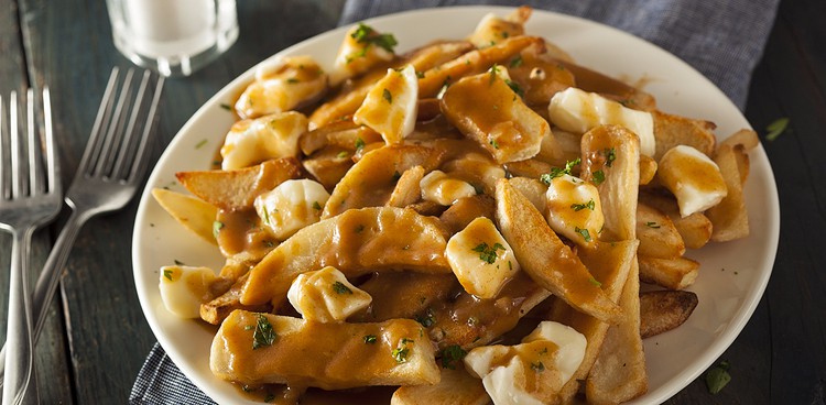 An extremely delicious pile of poutine.