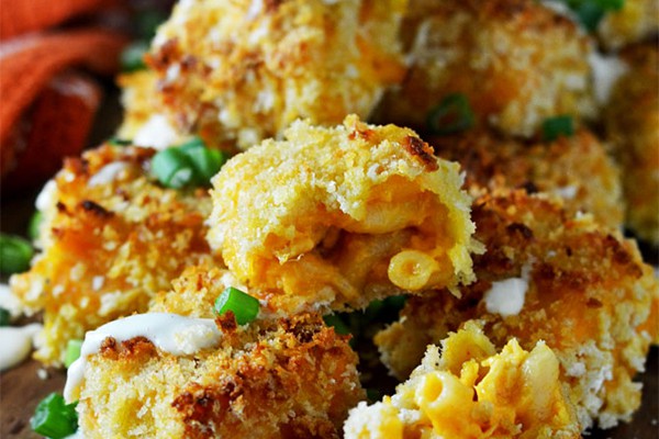 hostthetoast_baked-buffalo-chicken-mac-cheese-bites_lrg