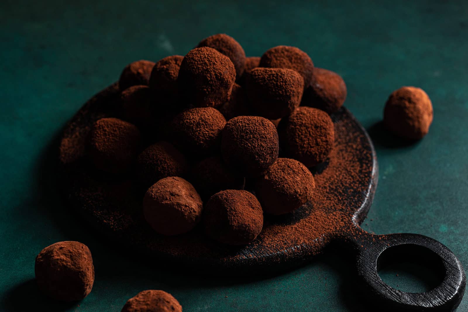 Dark-Chocolate-Stilton-Truffles