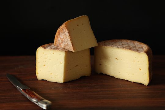 Beermat (Aarauer Bierdeckel, Kuentener) Cheese